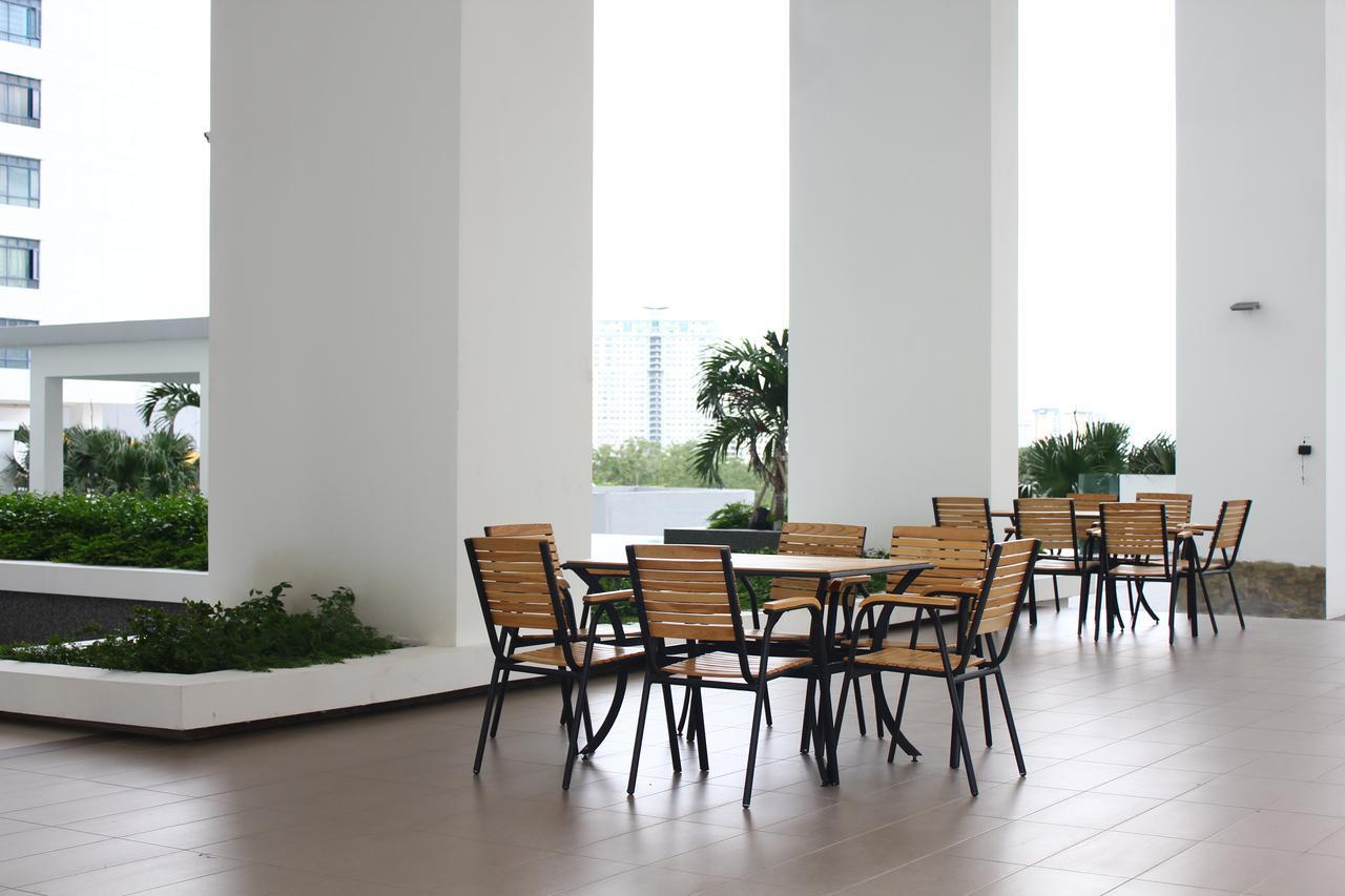 Pinnacle Tower Apartment Stay By Feel Suites Johor Bahru Exterior photo