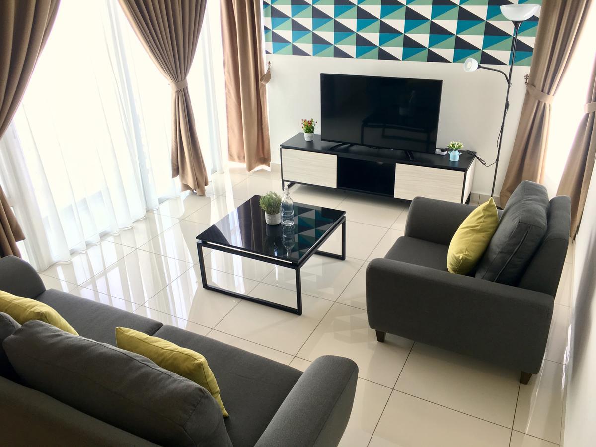 Pinnacle Tower Apartment Stay By Feel Suites Johor Bahru Exterior photo